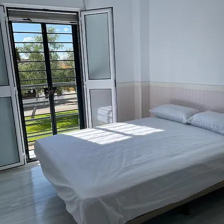 בית אירוח Exclusivo Chalet Sevilla. ¡jardin & Cocina!