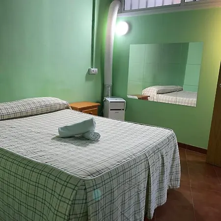 בית אירוח Exclusivo Chalet Sevilla. ¡jardin & Cocina! Alcalá de Guadaira